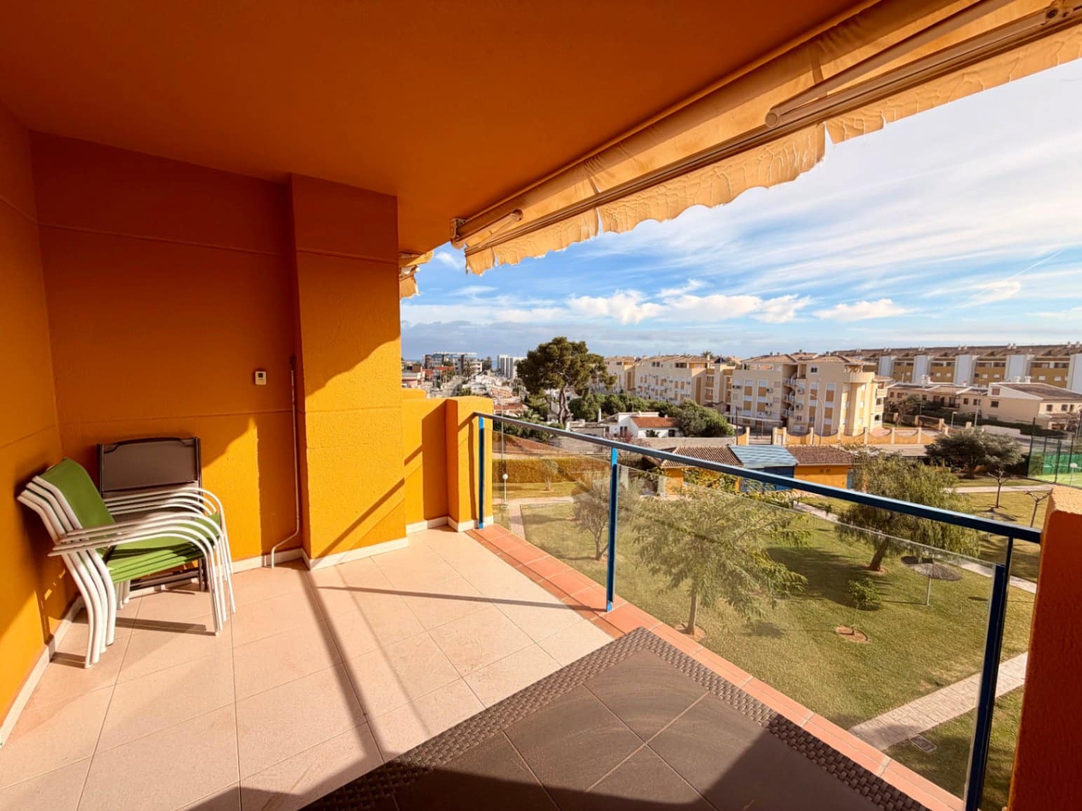 4 bedroom Apartment for sale in Denia with pool garage - € 460,000 (Ref: 9634934)