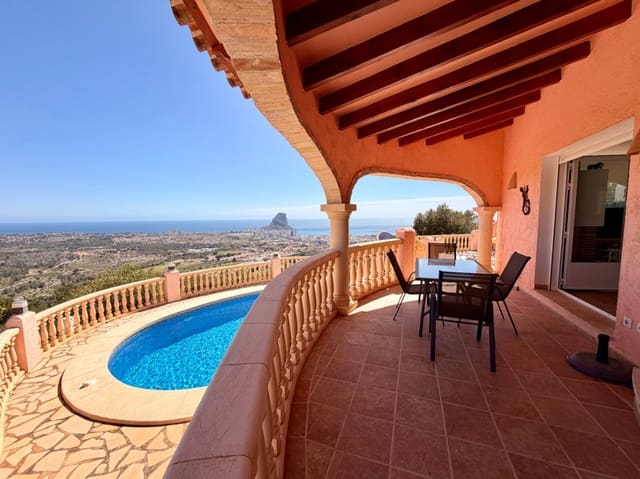 3 bedroom Villa for sale in Calpe / Calp with pool garage - € 575,000 (Ref: 9743998)