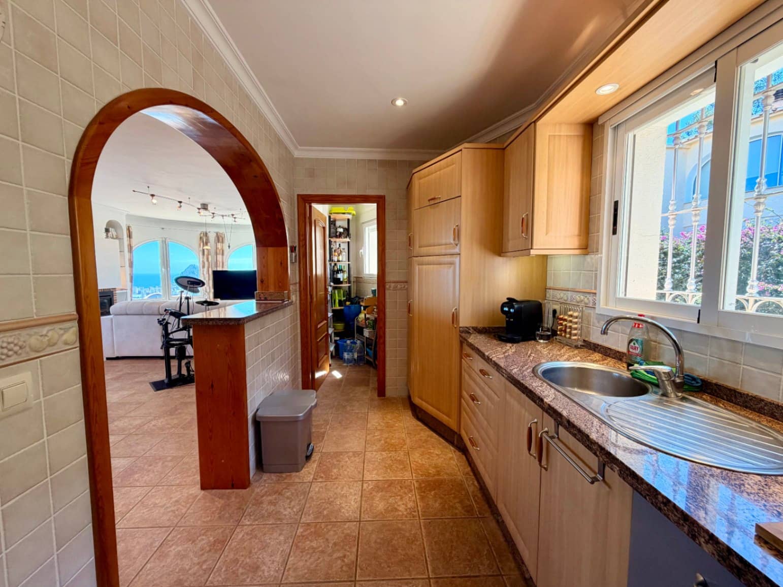 3 bedroom Villa for sale in Calpe / Calp with pool garage - € 575,000 (Ref: 9743998)