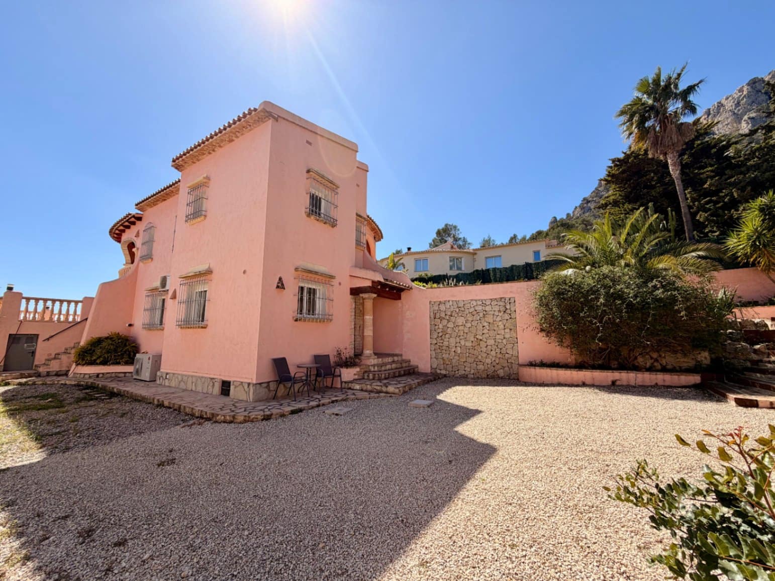 3 bedroom Villa for sale in Calpe / Calp with pool garage - € 575,000 (Ref: 9743998)