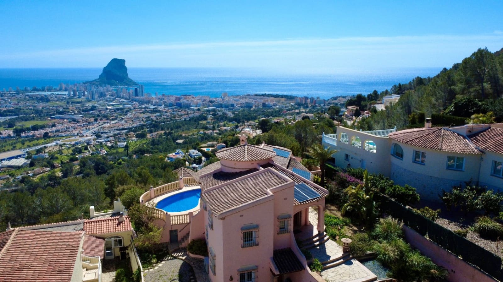 3 bedroom Villa for sale in Calpe / Calp with pool garage - € 575,000 (Ref: 9743998)