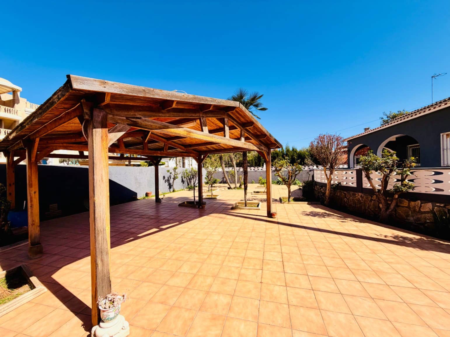 3 soveværelse Villa til salg i Denia med swimmingpool garage - € 695.000 (Ref: 9743999)