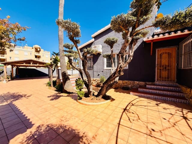 3 sovrum Villa till salu i Dénia med pool garage - 695 000 € (Ref: 9743999)