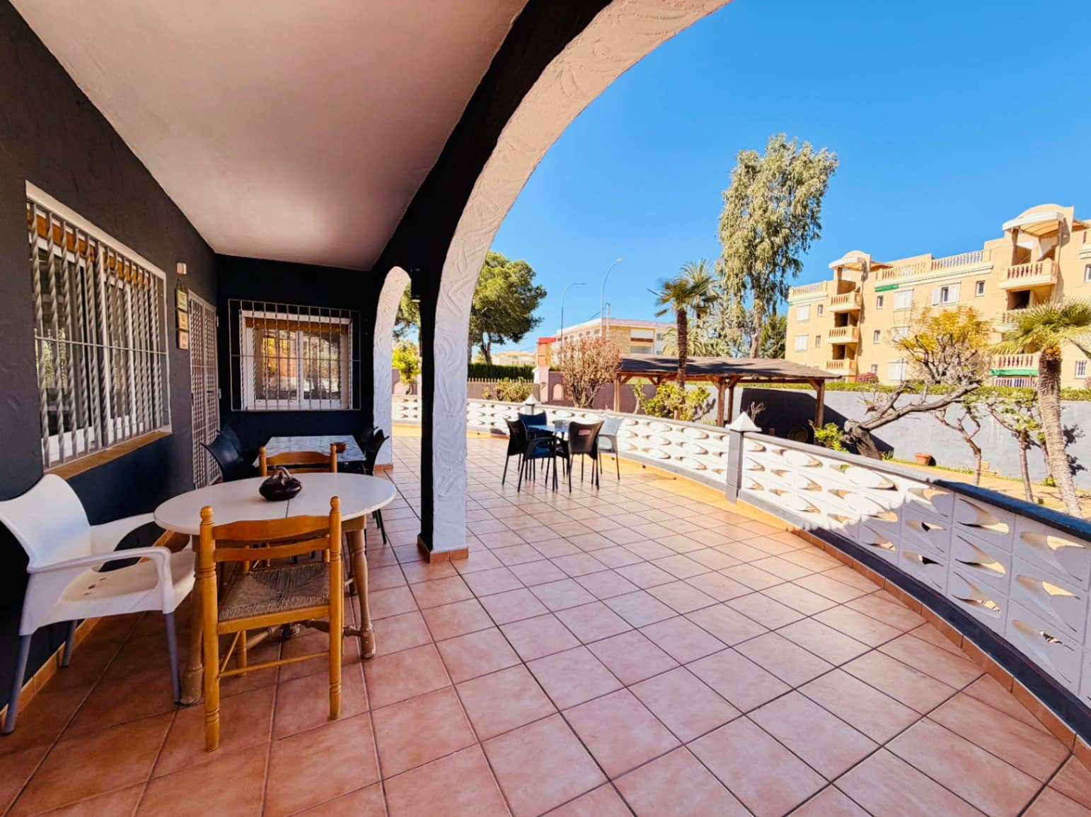 3 soveværelse Villa til salg i Denia med swimmingpool garage - € 695.000 (Ref: 9743999)