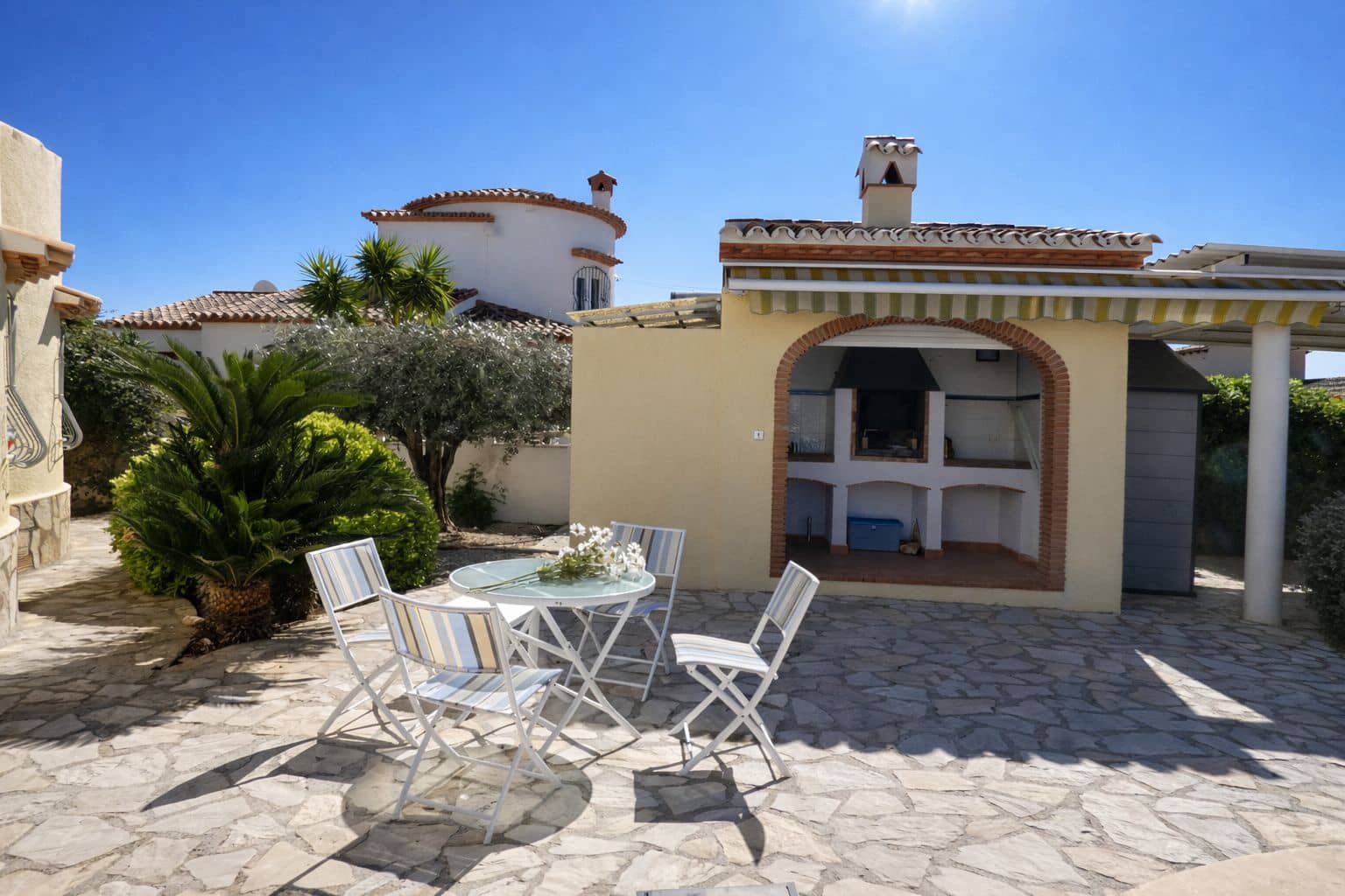 3 sypialnia Willa na sprzedaż w Els Poblets z basenem garażem - 420 000 € (Ref: 9745211)