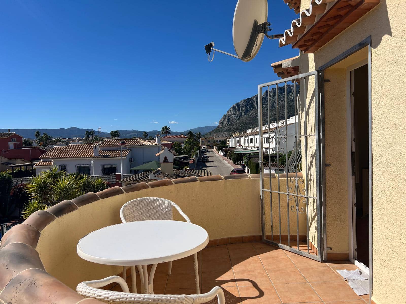 3 sypialnia Willa na sprzedaż w Els Poblets z basenem garażem - 420 000 € (Ref: 9745211)