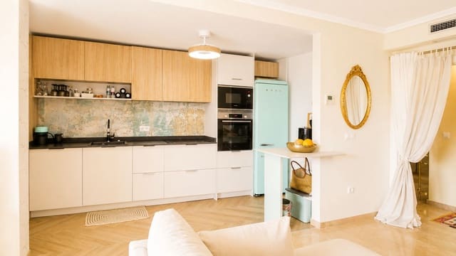 Piso de 3 habitaciones en Centro Urbano, Dénia en venta con garaje - 360.000 € (Ref: 9838557)