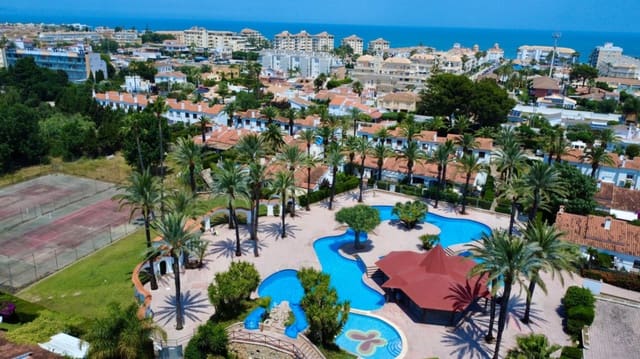 3 quarto Moradia em Banda para venda em Dénia com piscina garagem - 313 000 € (Ref: 9872693)