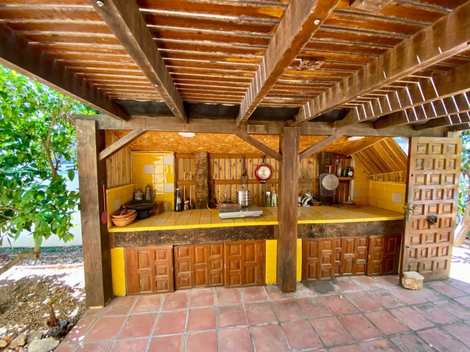 3 bedroom Villa for sale in Denia with pool garage - € 620,000 (Ref: 9883843)