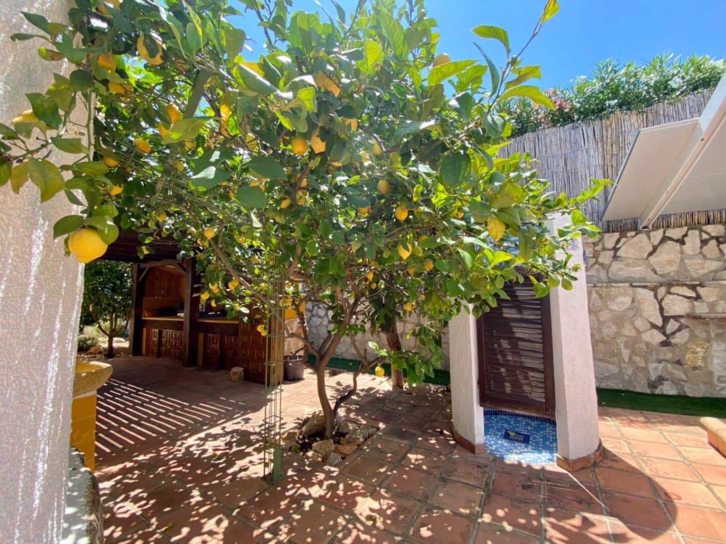 3 bedroom Villa for sale in Denia with pool garage - € 620,000 (Ref: 9883843)