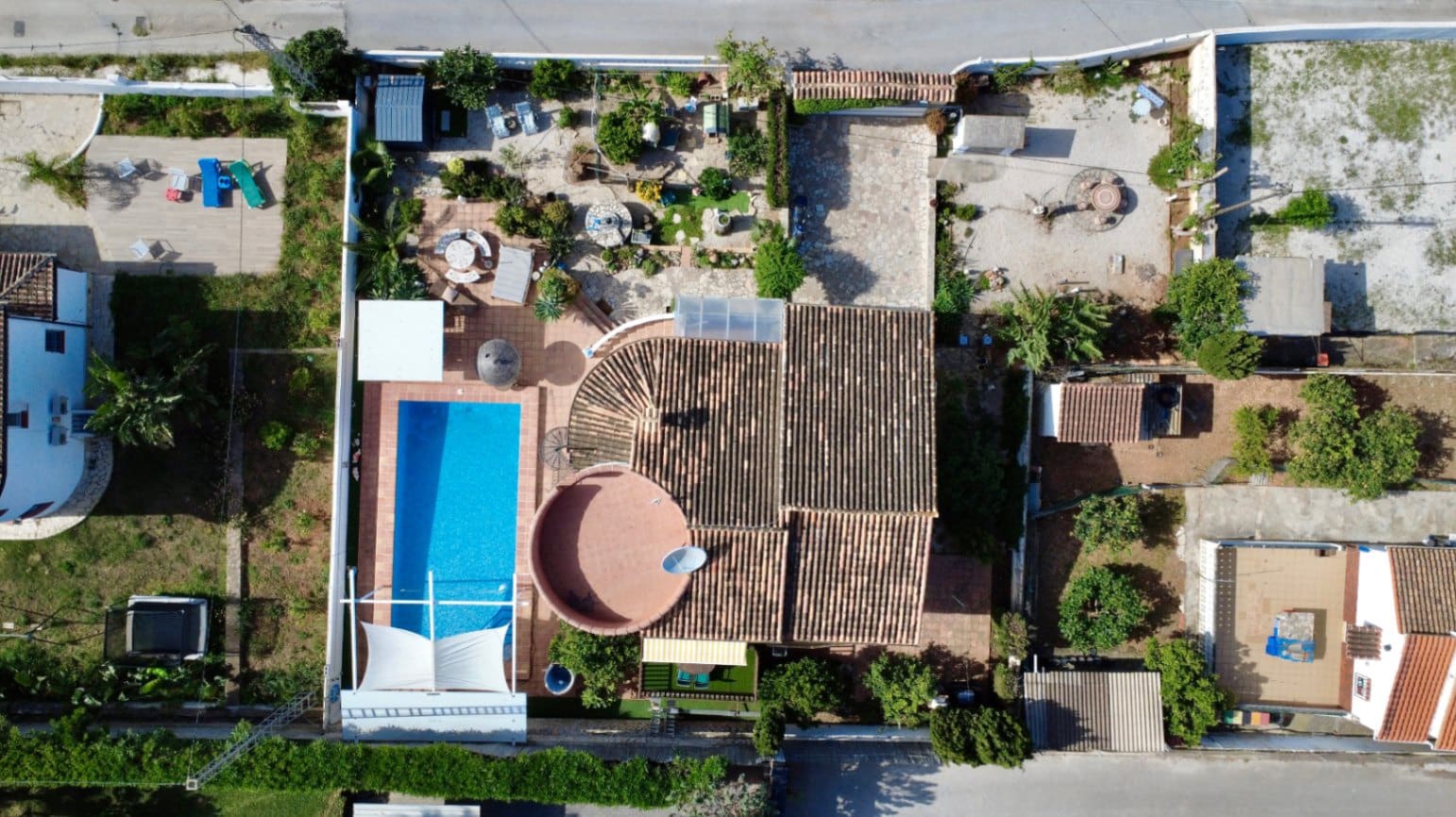 3 bedroom Villa for sale in Denia with pool garage - € 620,000 (Ref: 9883843)