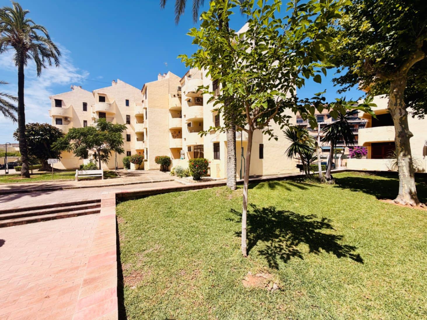 2 sypialnia Apartament na sprzedaż w Denia z basenem garażem - 229 000 € (Ref: 9902455)
