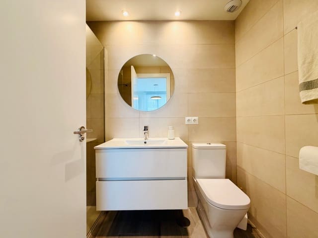 2 makuuhuone Asunto myytävänä paikassa Centro Urbano, Dénia mukana uima-altaan 
autotalli - 377 000 € (Ref: 9930005)