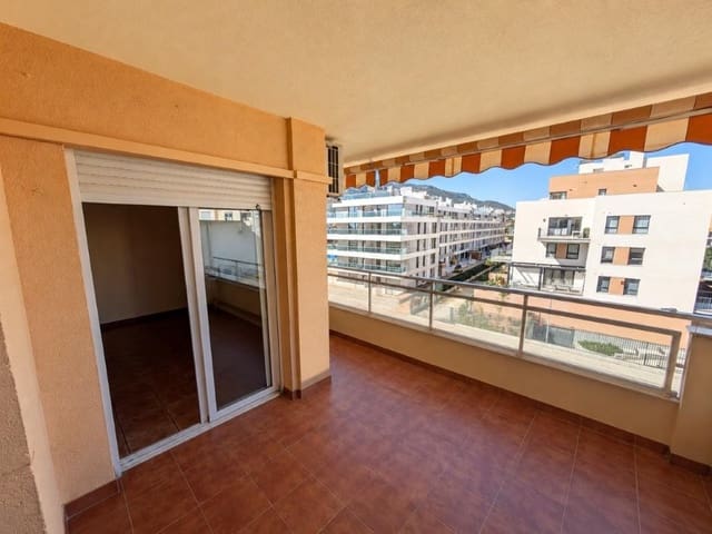 Piso de 3 habitaciones en Centro Urbano, Dénia en venta con garaje - 379.000 € (Ref: 9946016)