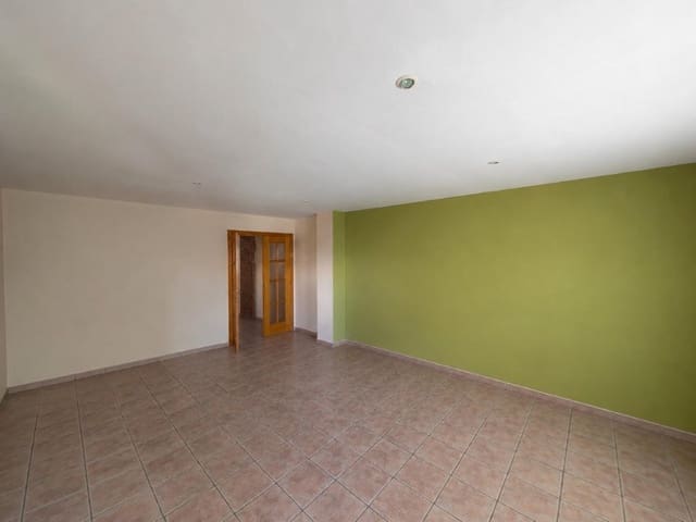 Piso de 3 habitaciones en Centro Urbano, Dénia en venta con garaje - 379.000 € (Ref: 9946016)