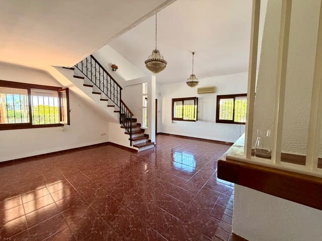 3 sypialnia Willa na sprzedaż w Dénia - 450 000 € (Ref: 9946017)