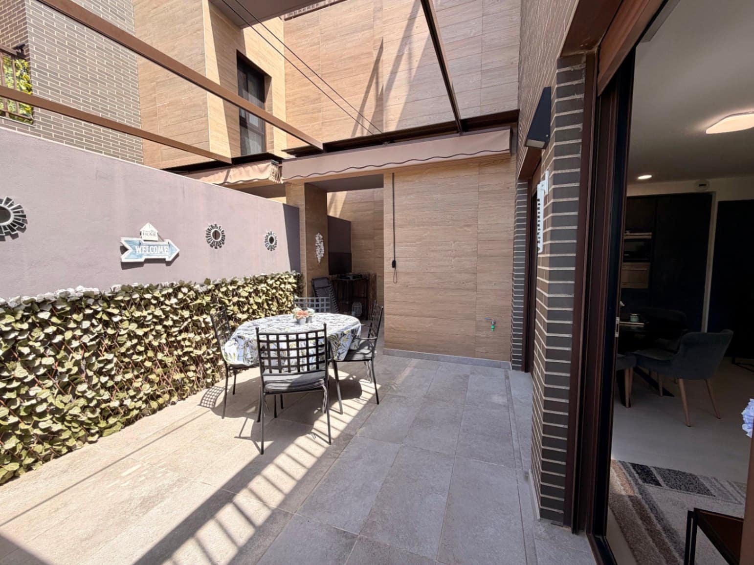 2 soverom Leilighet til salgs i Denia med svømmebasseng garasje - € 349 000 (Ref: 9950804)