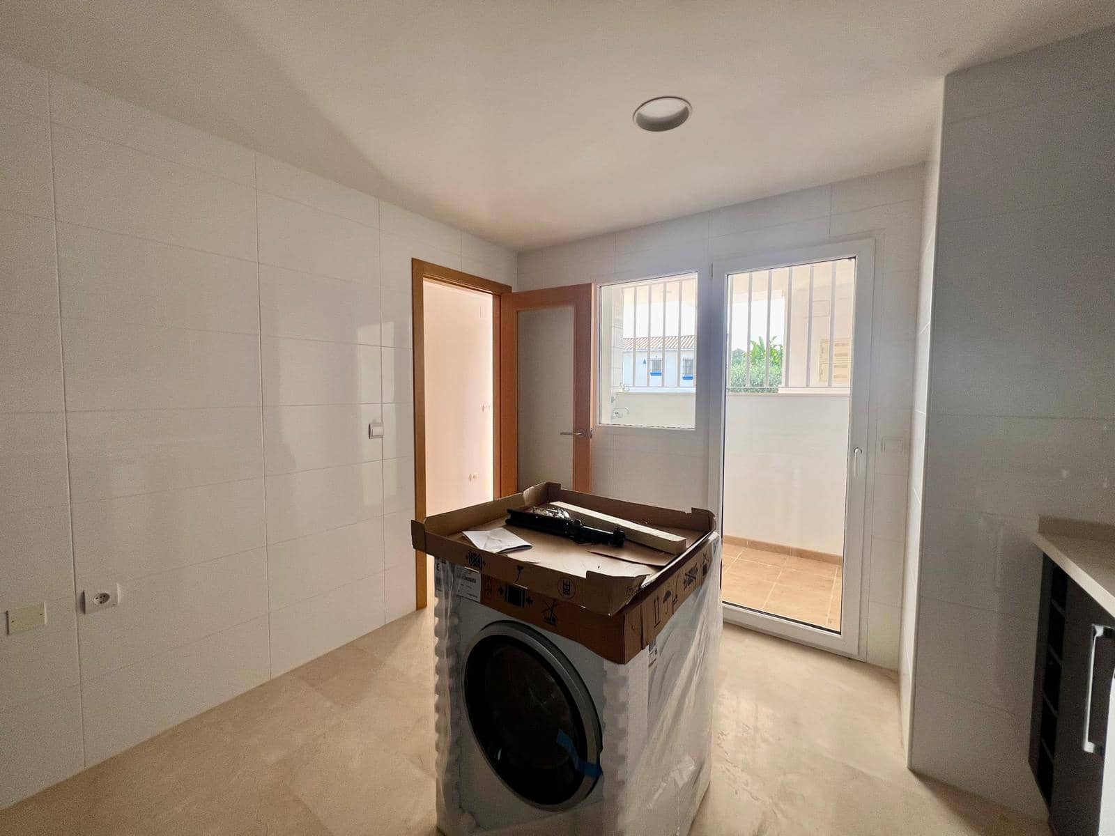 2 bedroom Flat for sale in Pego with pool garage - € 245,000 (Ref: 9958267)
