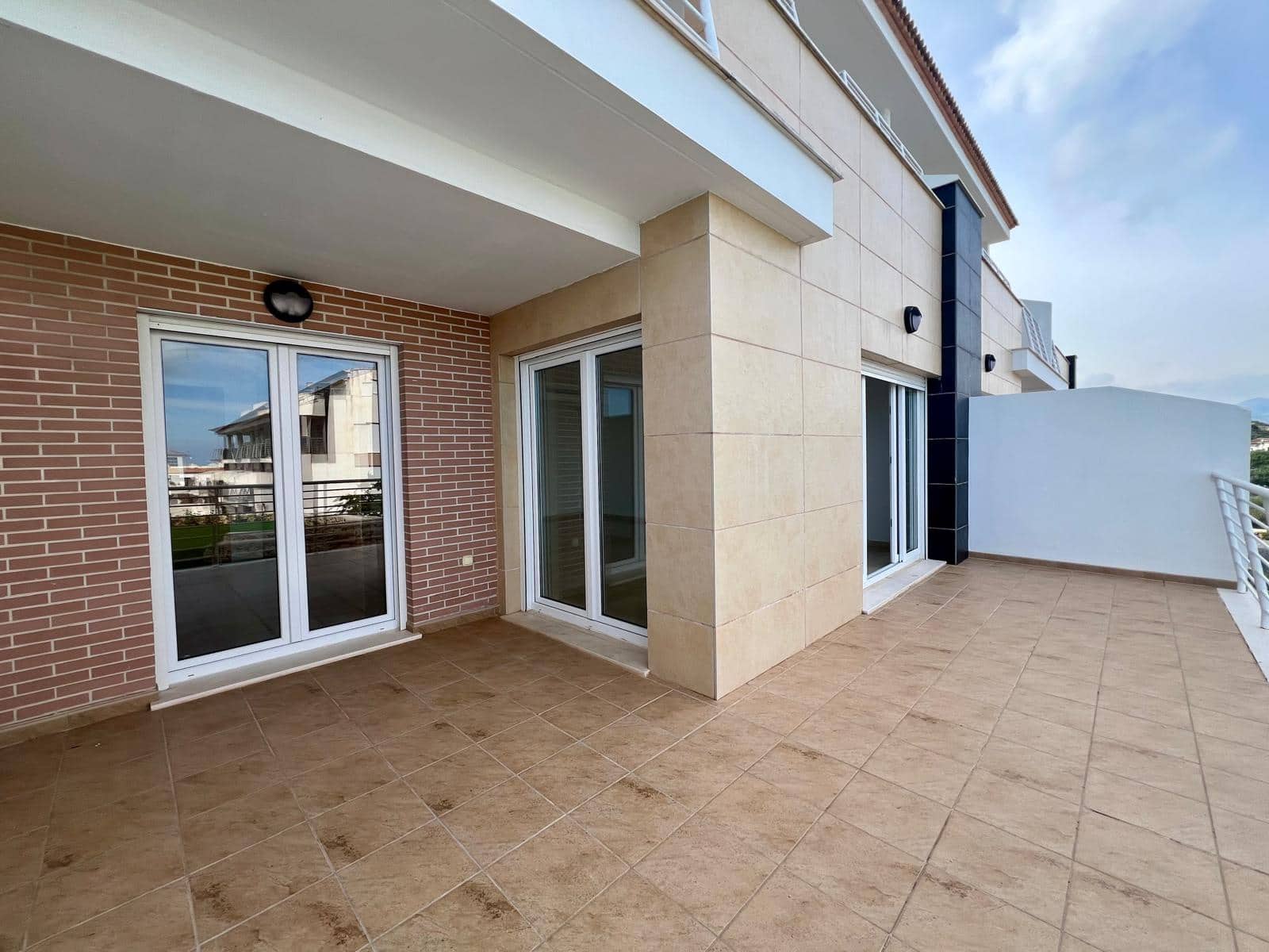 2 bedroom Flat for sale in Pego with pool garage - € 245,000 (Ref: 9958267)