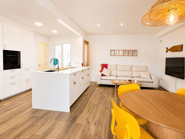 3 bedroom Apartment for sale in Dénia with pool garage - € 465,000 (Ref: 9964301)