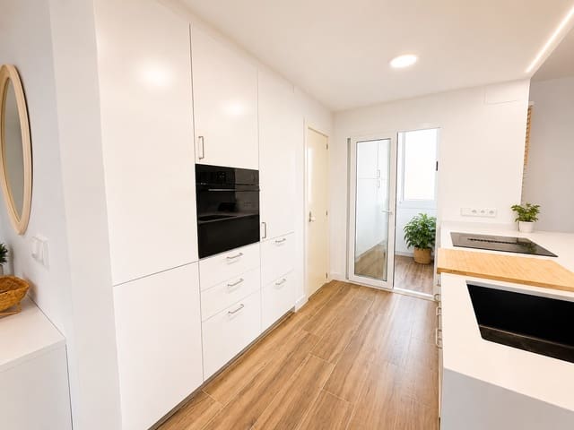 3 bedroom Apartment for sale in Dénia with pool garage - € 465,000 (Ref: 9964301)