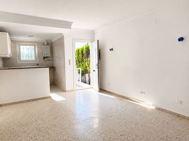 3 bedroom Terraced Villa for sale in Dénia with garage - € 350,000 (Ref: 9997581)