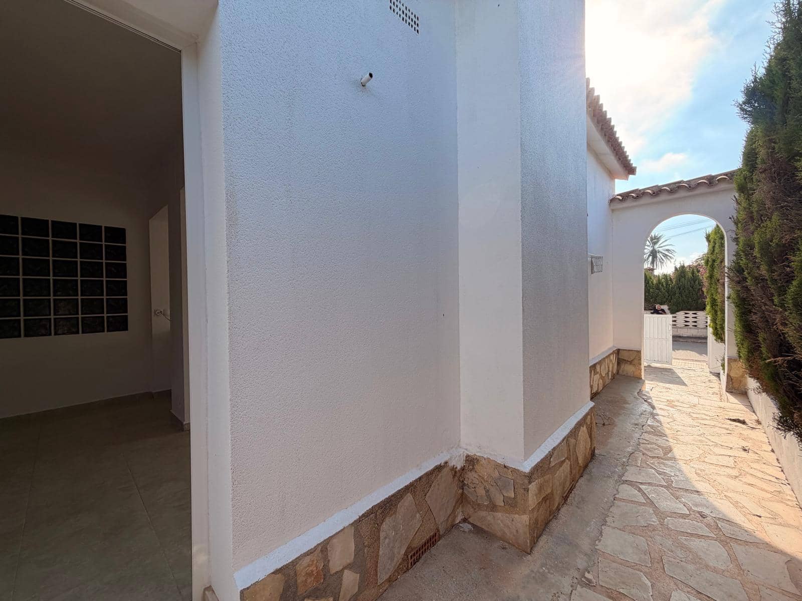 3 makuuhuone Rivitalo myytävänä paikassa Denia mukana 
autotalli - 350 000 € (Ref: 9997581)