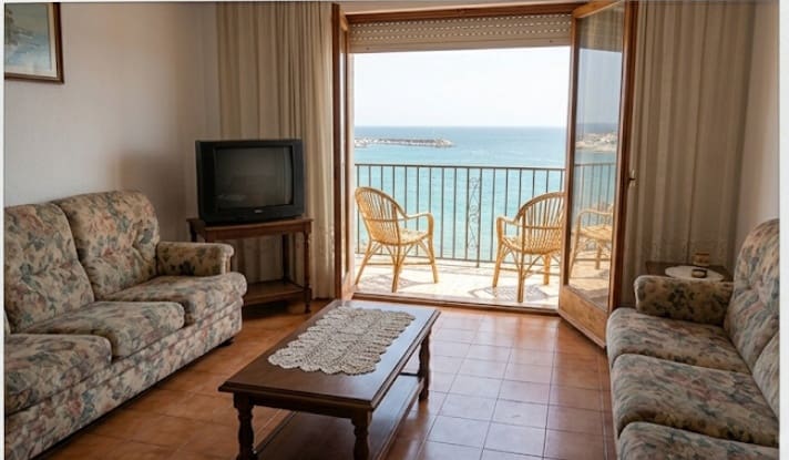 133 quarto Apartamento para venda em Pineda de Mar com piscina - 4 900 000 € (Ref: 6755648)