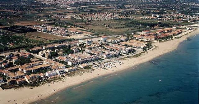 16 bedroom Hotel for sale in Creixell with pool garage - € 490,000 (Ref: 6847901)