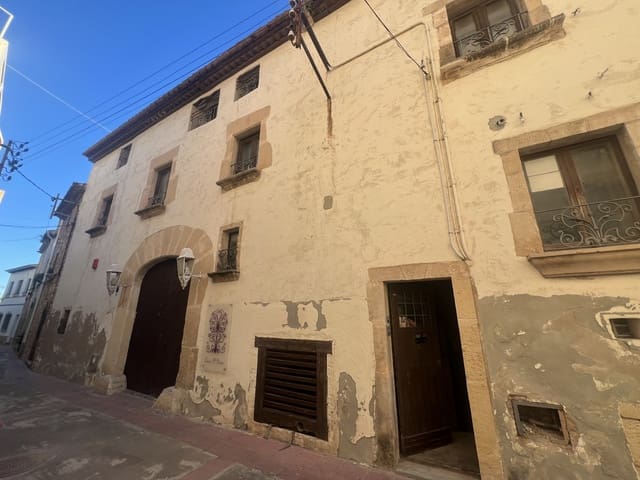 16 bedroom Hotel for sale in Creixell with pool garage - € 490,000 (Ref: 6847901)