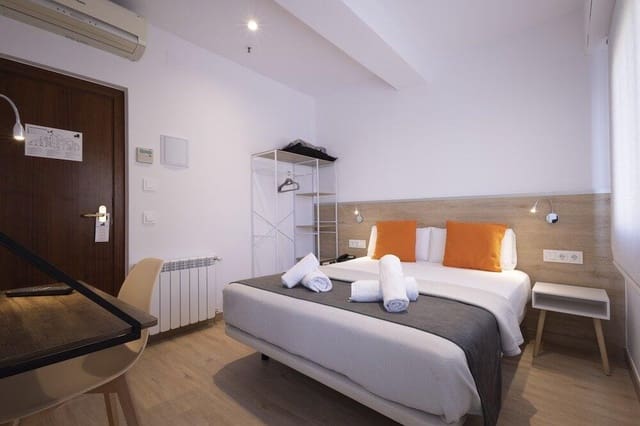 18 soveværelse Hotel til salg i Blanes - € 5.000 (Ref: 7670362)