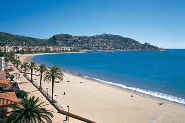 33 bedroom Hotel for sale in Roses - € 1,650,000 (Ref: 7670362)