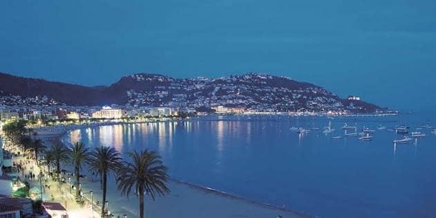 33 bedroom Hotel for sale in Roses - € 1,650,000 (Ref: 7670362)