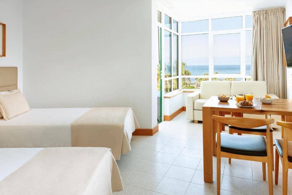 141 bedroom Hotel for sale in Salou with pool garage - € 9,900,000 (Ref: 7696714)