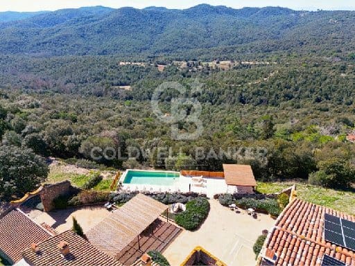 25 sypialnia Hotel do wynajęcia w Tordera z basenem garażem - 3 500 € (Ref: 7696714)