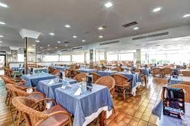 151 bedroom Hotel for sale in Roquetas de Mar with pool garage - € 13,000,000 (Ref: 9334983)