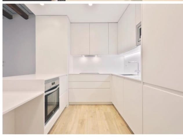 12 chambre Maison de Ville à vendre à Barcelone ville - 3 100 000 € (Ref: 9385772)