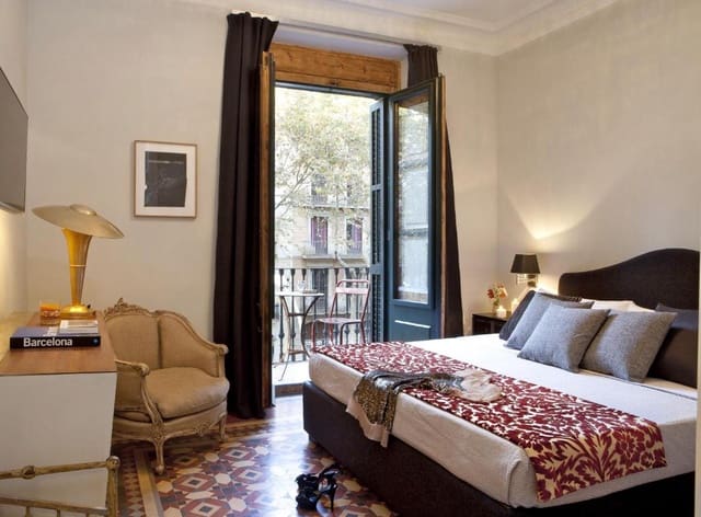 17 slaapkamer Hotel te koop in Barcelona stad - € 6.900.000 (Ref: 9418782)