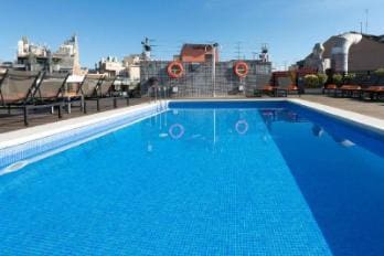131 slaapkamer Hotel te huur in Santa Susanna met zwembad - € 2.900 (Ref: 9471190)