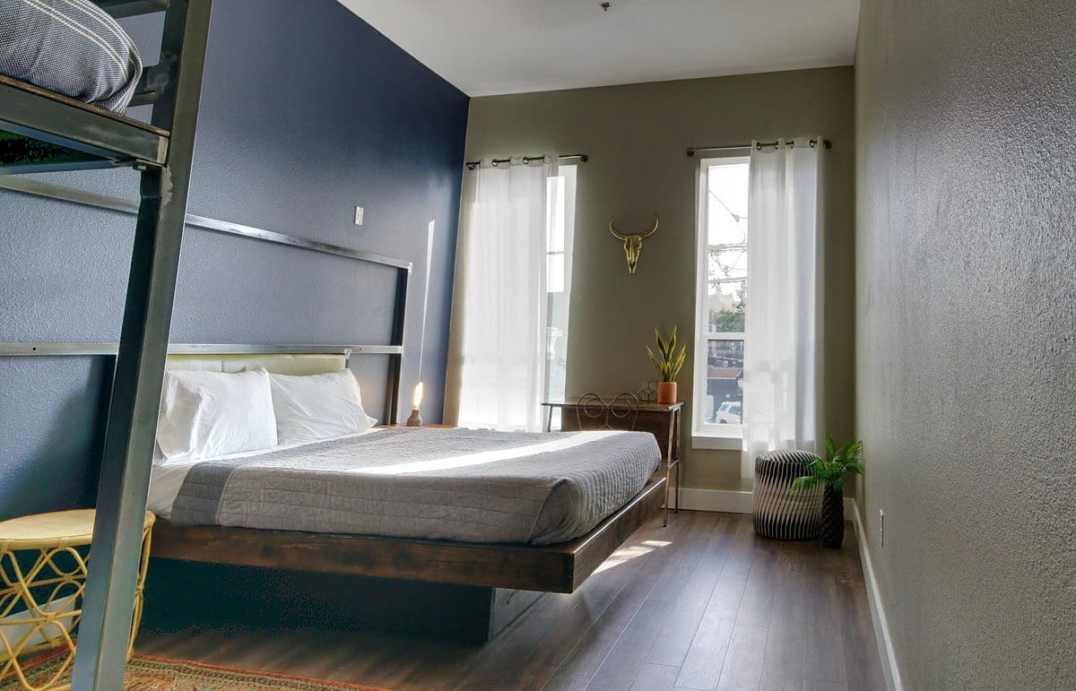 131 slaapkamer Hotel te huur in Santa Susanna met zwembad - € 2.900 (Ref: 9471190)