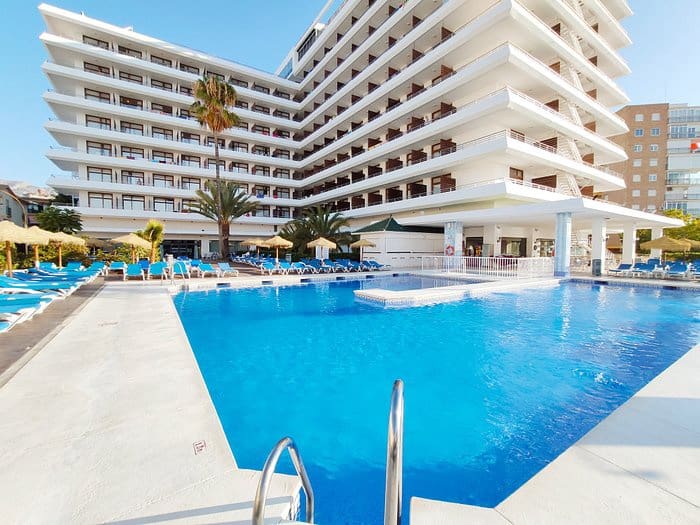406 soveværelse Hotel til salg i Lloret de Mar med swimmingpool - € 19.900.000 (Ref: 9891293)