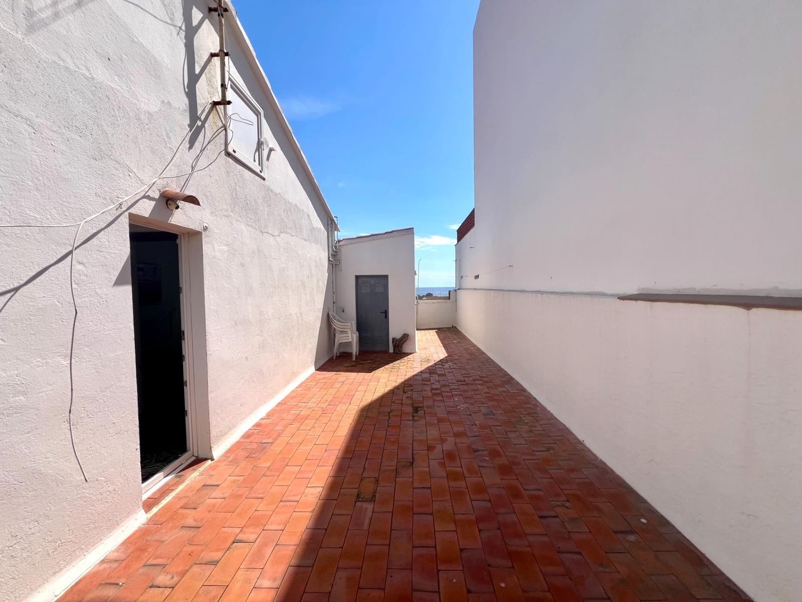 3 bedroom Flat for sale in Palamos with garage - € 460,000 (Ref: 10005674)
