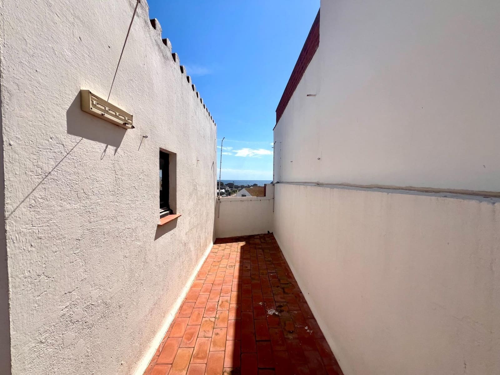 3 bedroom Flat for sale in Palamos with garage - € 460,000 (Ref: 10005674)