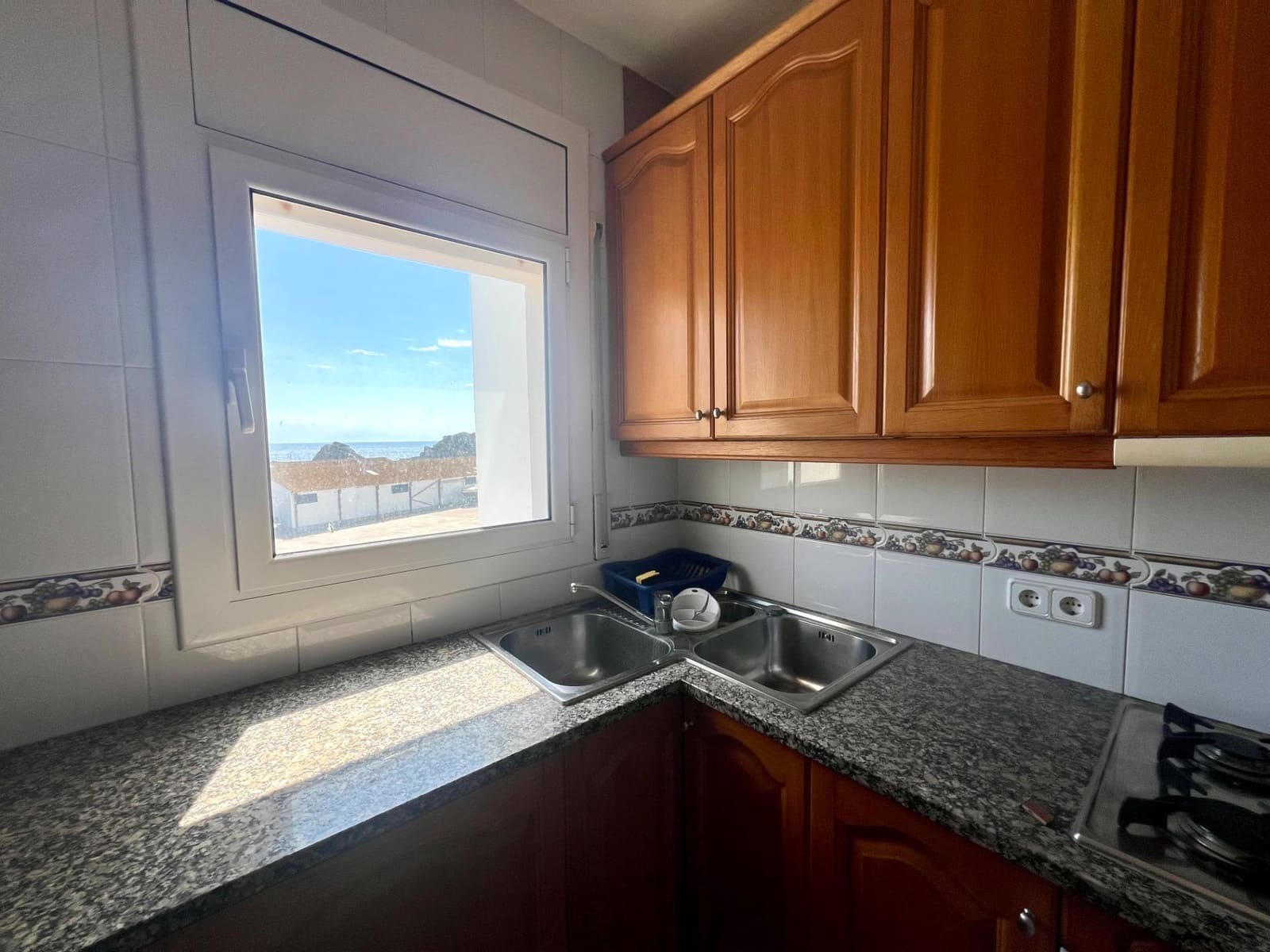3 bedroom Flat for sale in Palamos with garage - € 460,000 (Ref: 10005674)