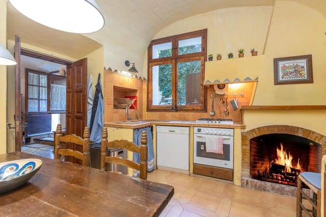 5 sovrum Hus till salu i Begur - 900 000 € (Ref: 10018559)