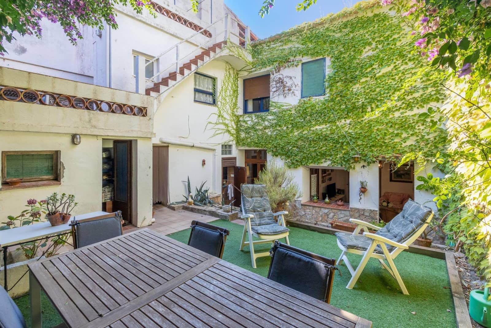5 bedroom Townhouse for sale in Begur - € 900,000 (Ref: 10018559)
