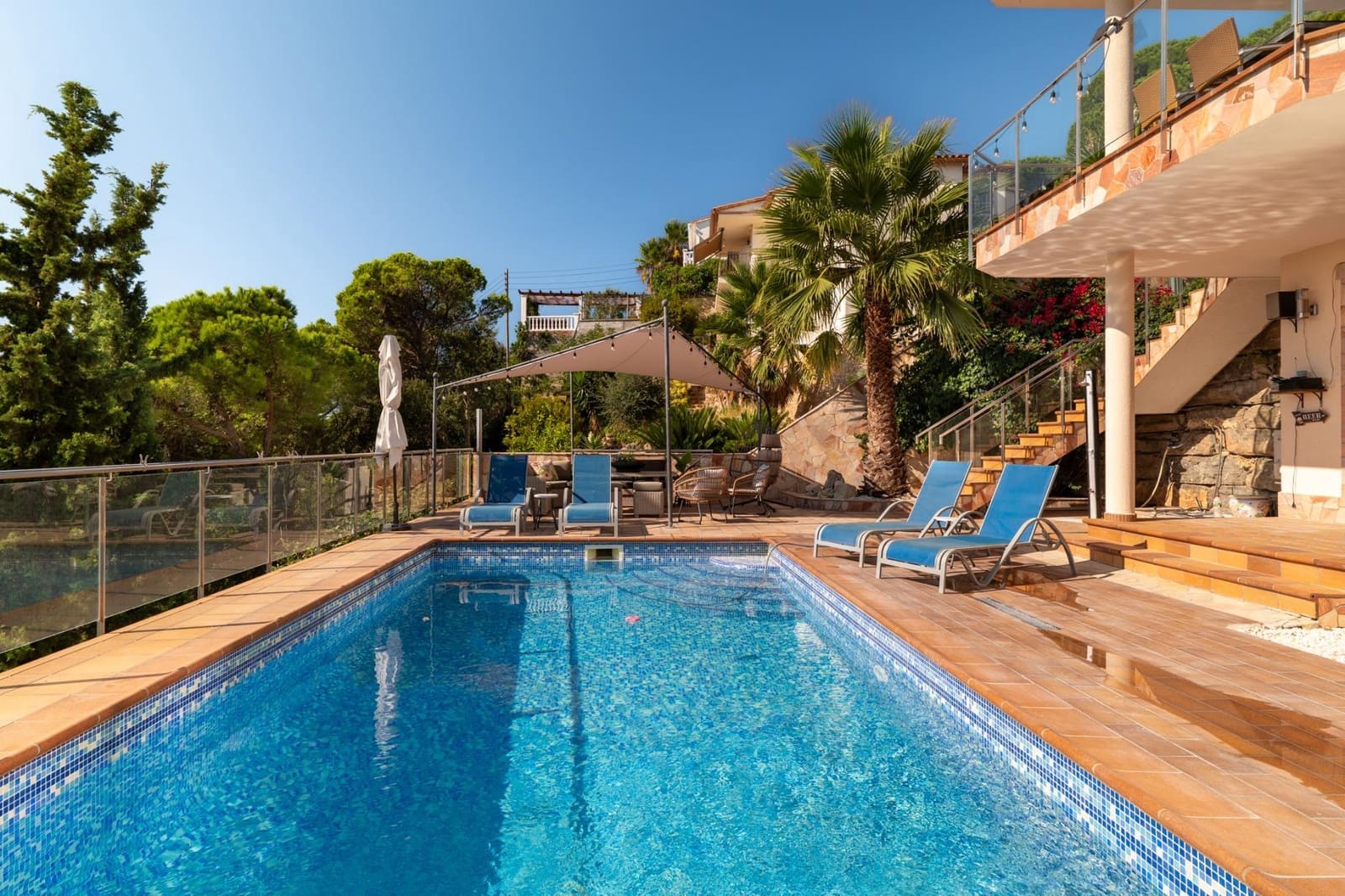 4 bedroom Villa for sale in Lloret de Mar with pool garage - € 970,000 (Ref: 10067998)