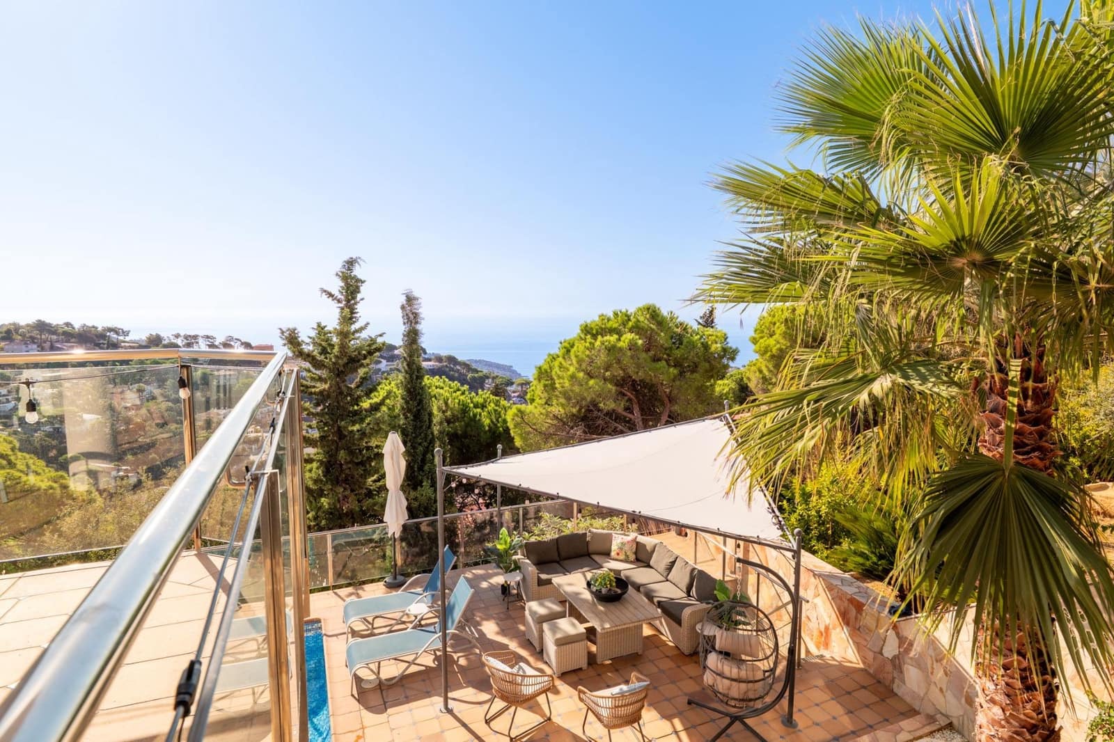 4 bedroom Villa for sale in Lloret de Mar with pool garage - € 970,000 (Ref: 10067998)
