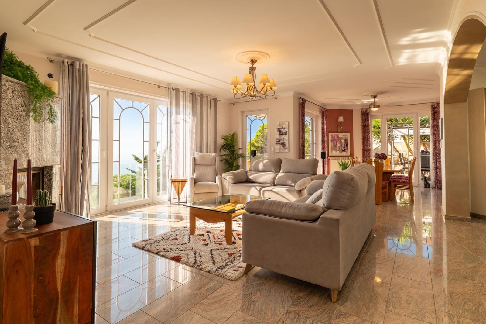 4 bedroom Villa for sale in Lloret de Mar with pool garage - € 970,000 (Ref: 10067998)
