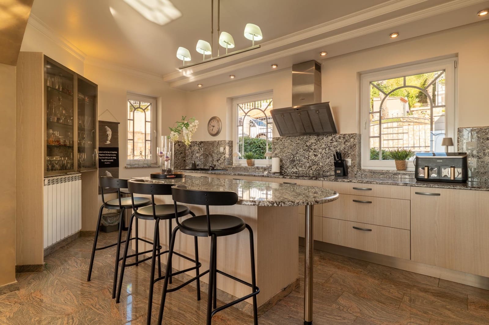4 bedroom Villa for sale in Lloret de Mar with pool garage - € 970,000 (Ref: 10067998)